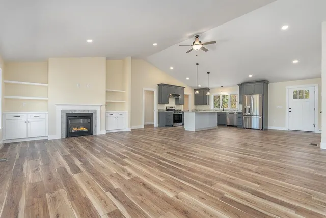 $925,000 | 320 Knox Marsh Road, Dover, NH 03820