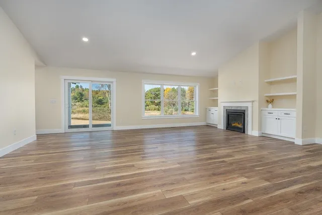 $925,000 | 320 Knox Marsh Road, Dover, NH 03820