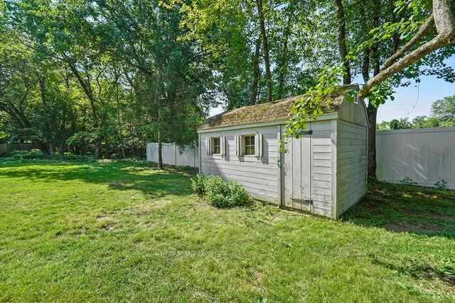 $500,000 | 20 Albion Lane, West Newbury, MA 01985