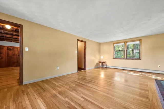 $500,000 | 20 Albion Lane, West Newbury, MA 01985