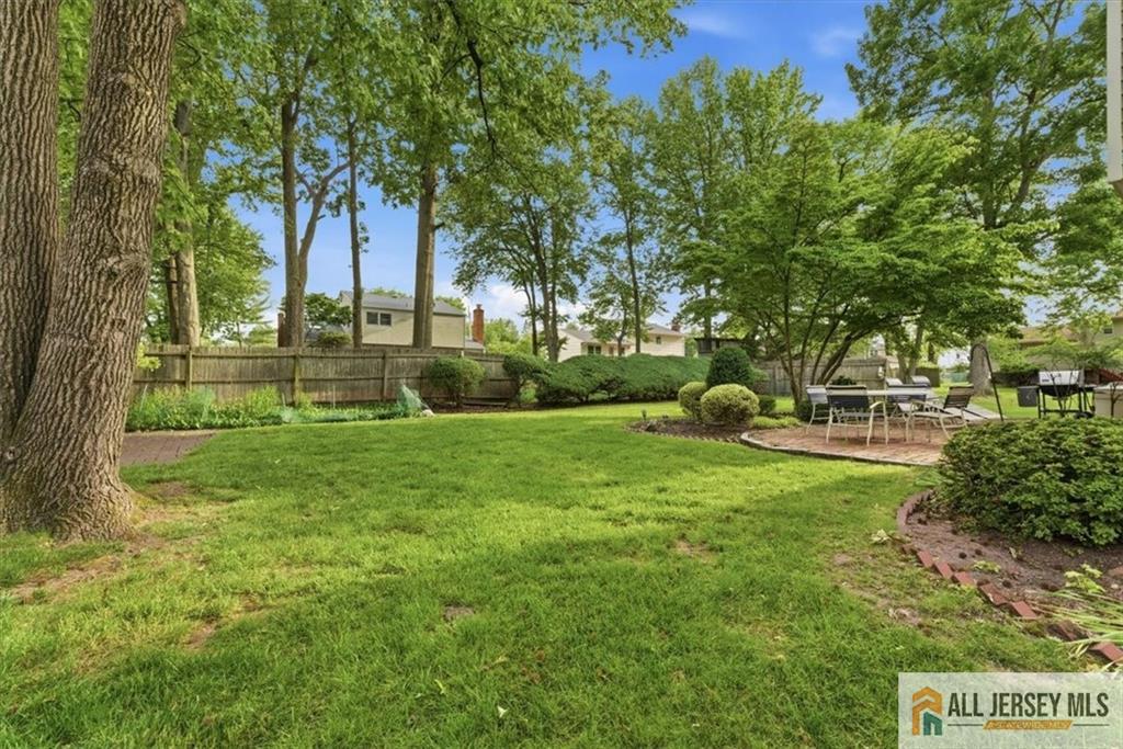 46 Lynnwood Road Edison, NJ 08820 - Photo 52 of 61