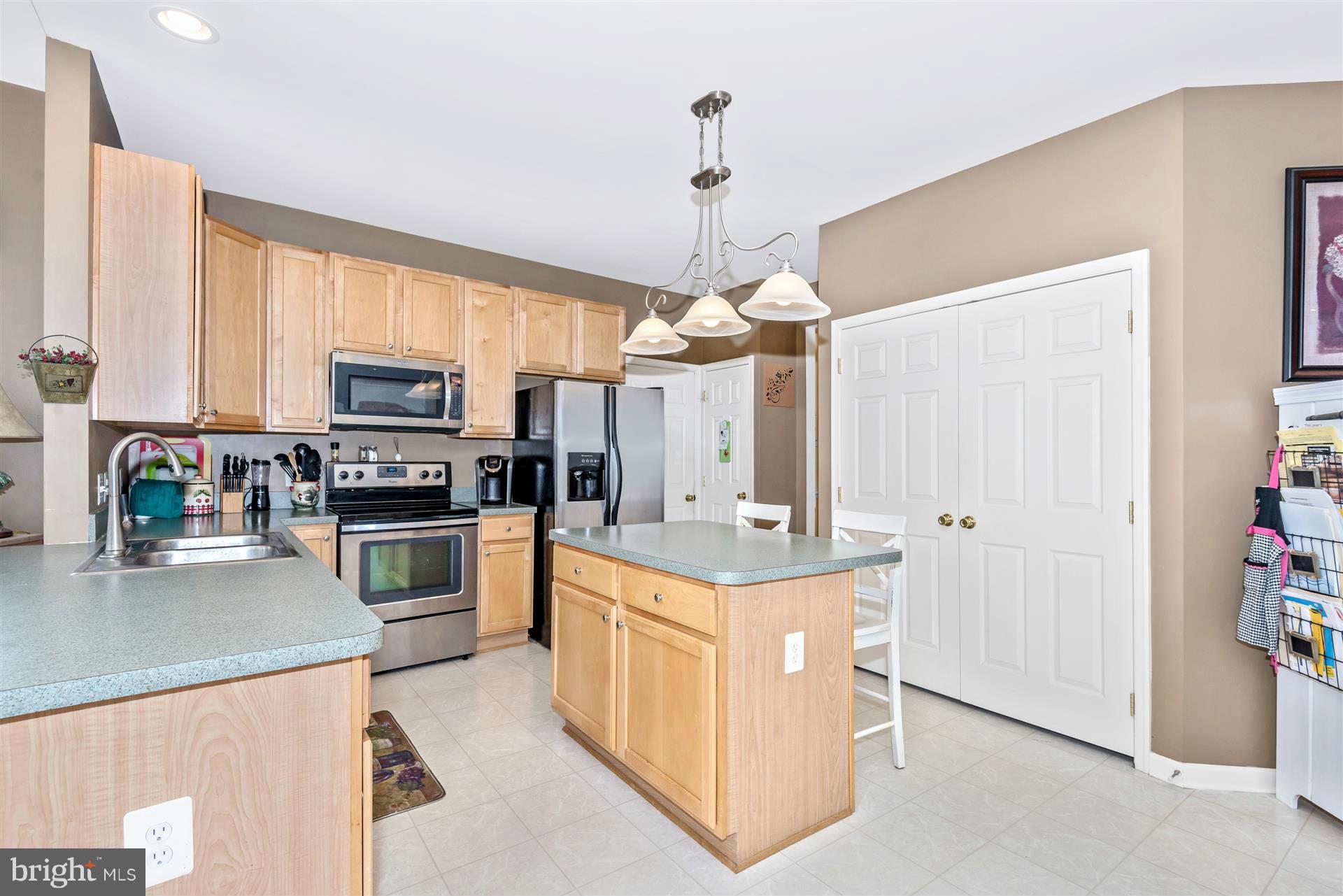244 Colbert Street Taneytown, MD 21787 - Photo 16 of 30 Kitchen