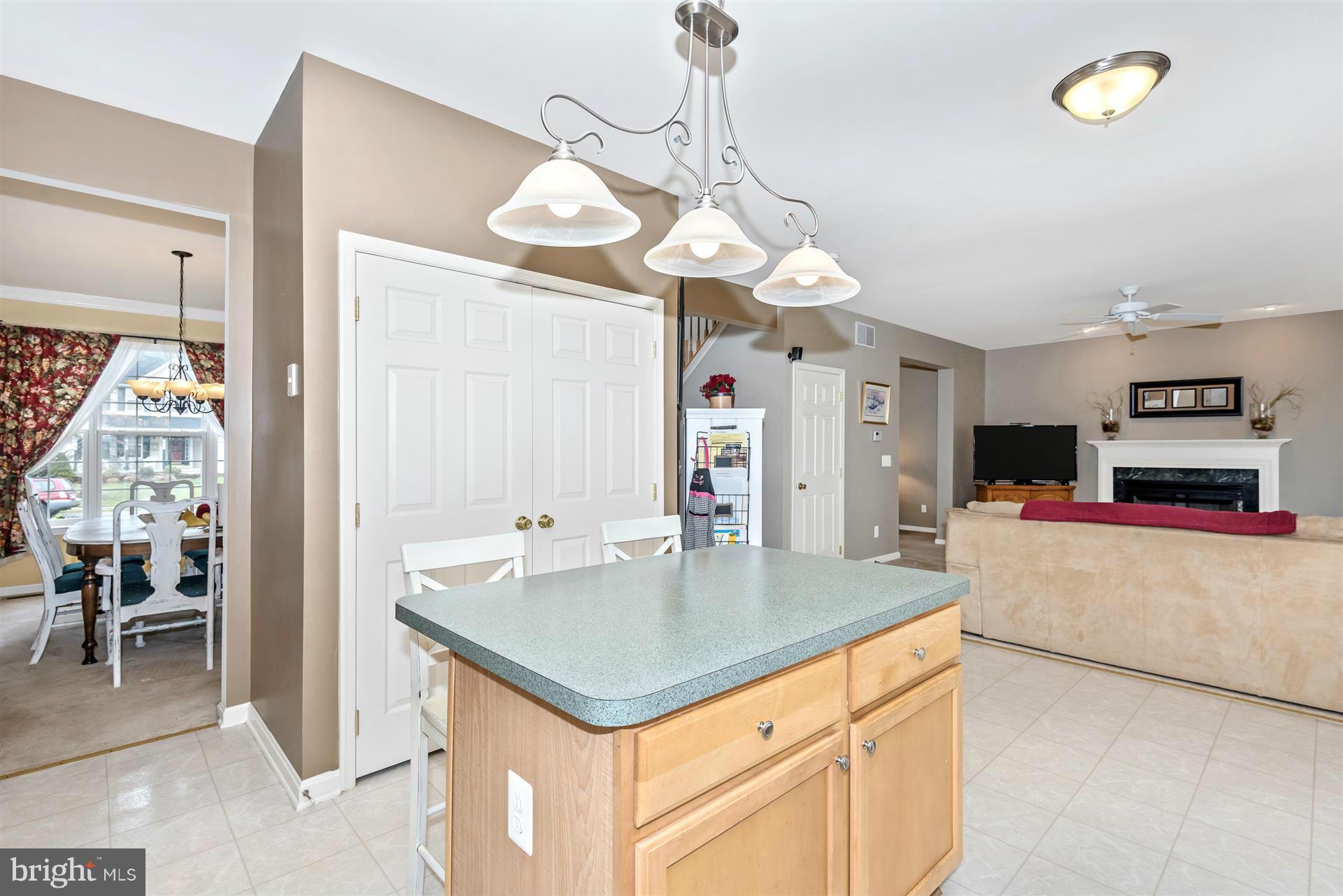 244 Colbert Street Taneytown, MD 21787 - Photo 17 of 30 Kitchen