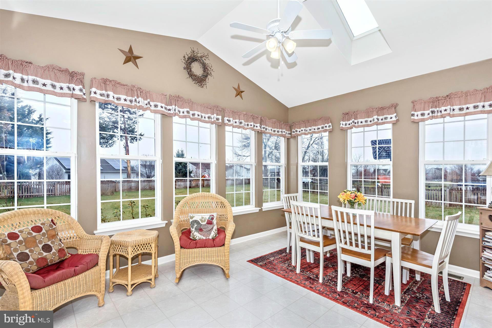 244 Colbert Street Taneytown, MD 21787 - Photo 18 of 30 Breakfast Room