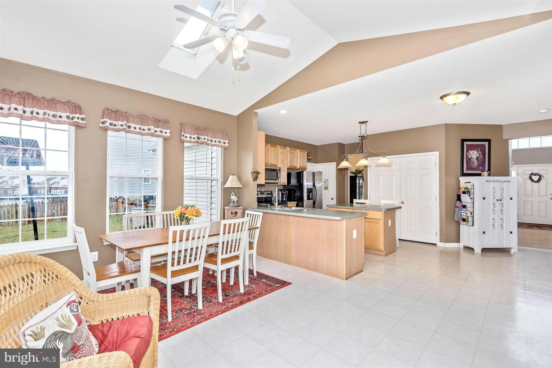 244 Colbert Street Taneytown, MD 21787 - Photo 19 of 30 Breakfast Room