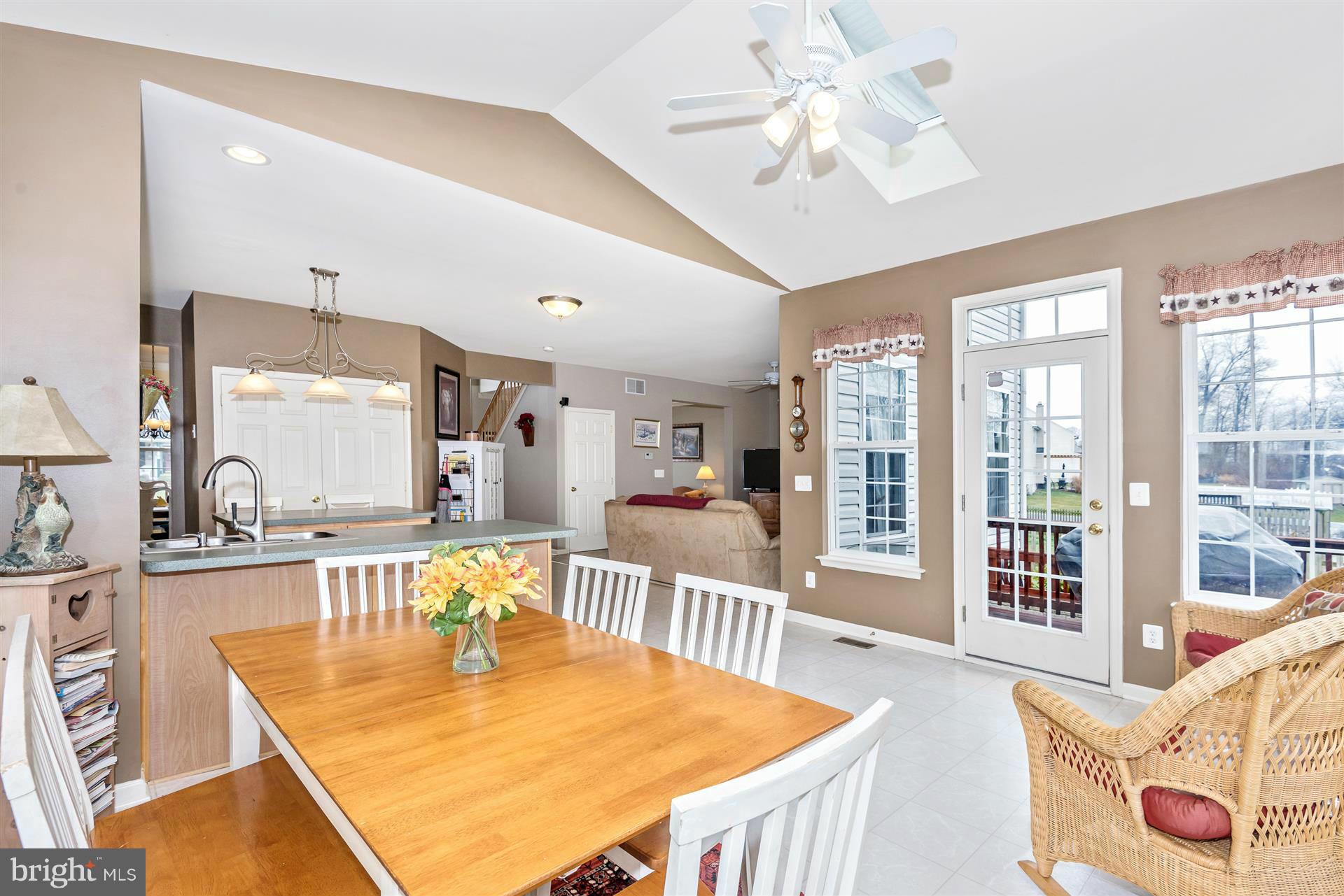 244 Colbert Street Taneytown, MD 21787 - Photo 20 of 30 Breakfast Room