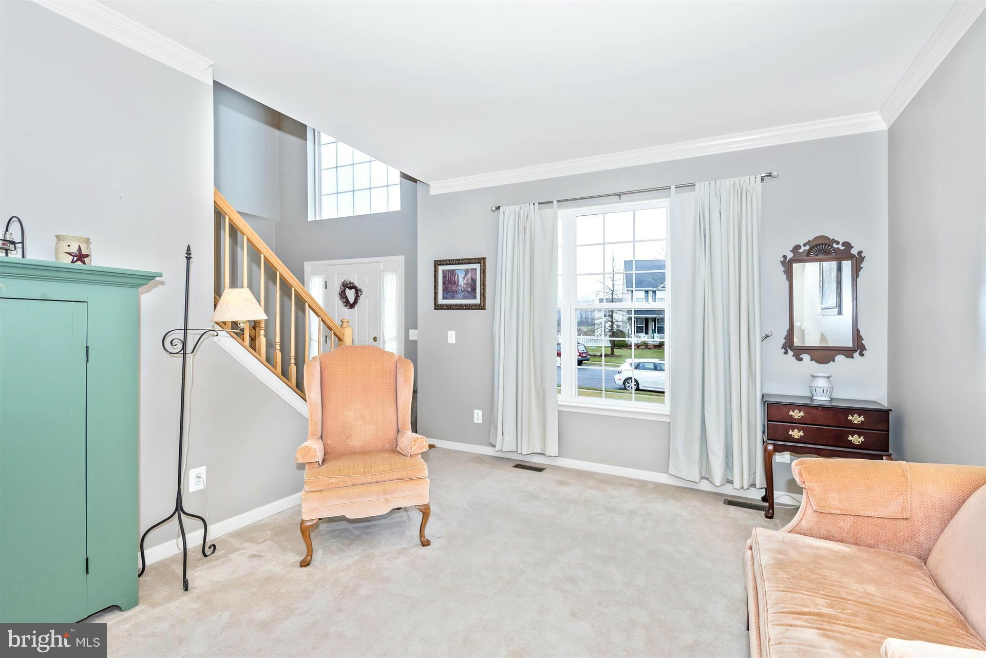 244 Colbert Street Taneytown, MD 21787 - Photo 8 of 30 Living Room