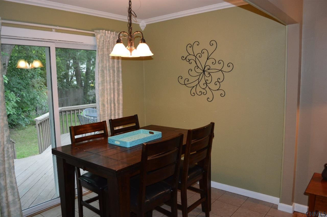 40 Tanglewood Road Colonie, NY 12205 - Photo 3 of 15 Photo 3