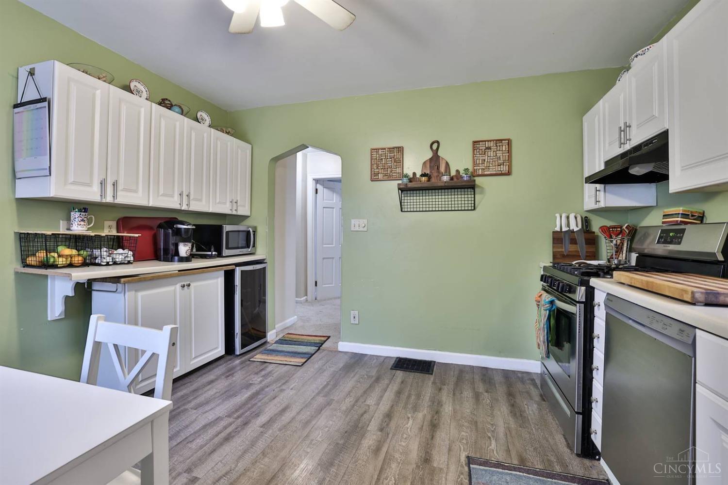 5509 Vogel Road Cincinnati, OH 45239 - Photo 8 of 24