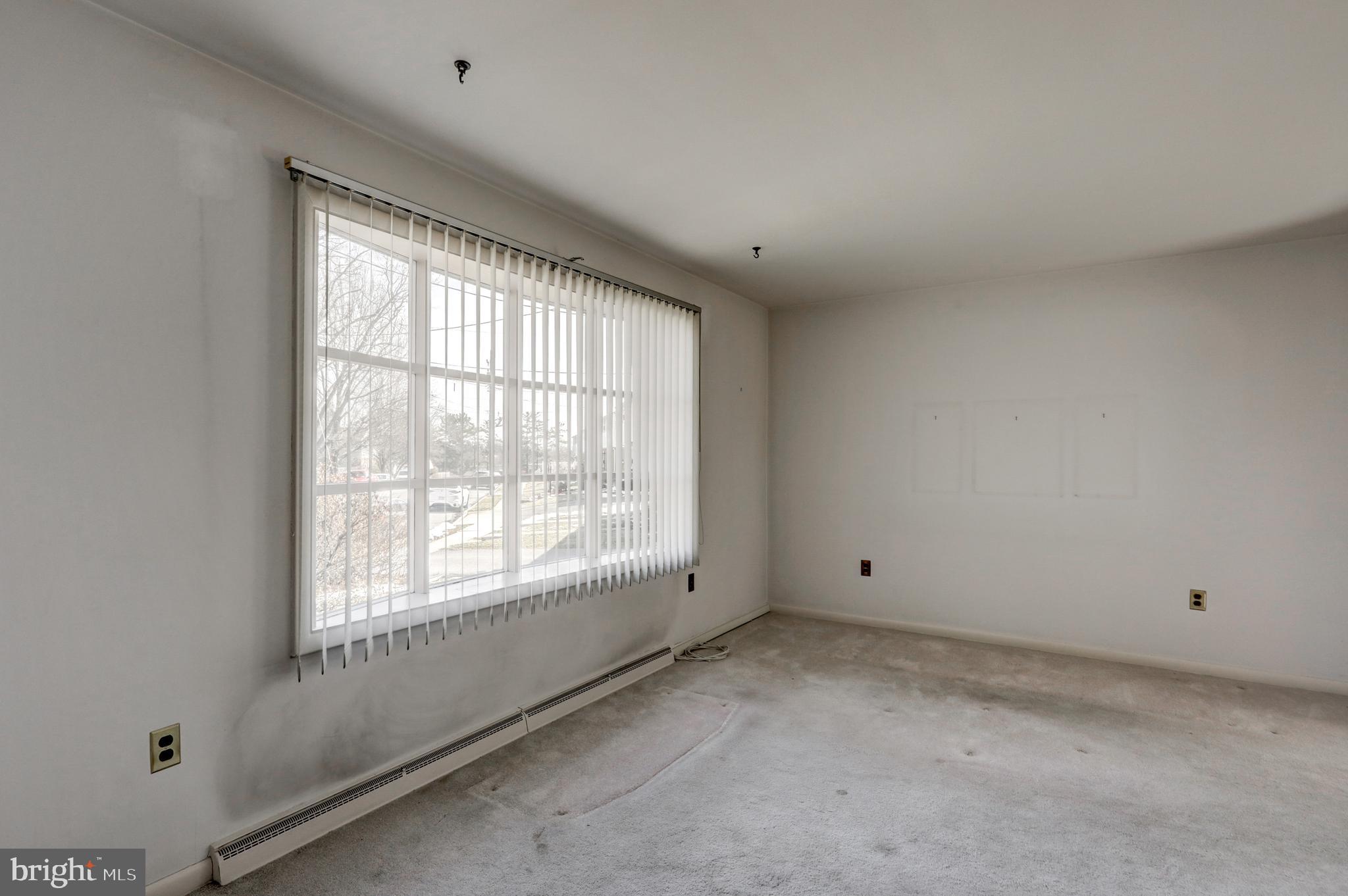 1363 Union Street Lancaster, PA 17603 - Photo 4 of 32 Living Room
