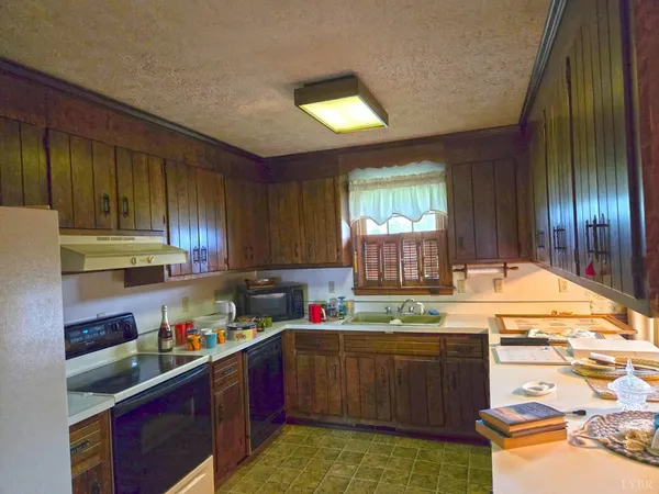 $1,500,000 | 3049 Farmville Road, Farmville, VA 23901