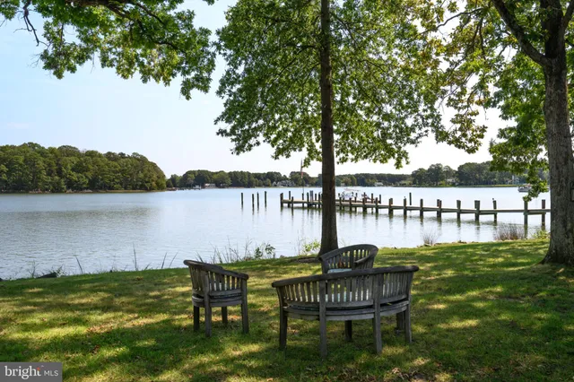 $1,900,000 | 24390 Oakwood Park Road, St. Michaels, MD 21663