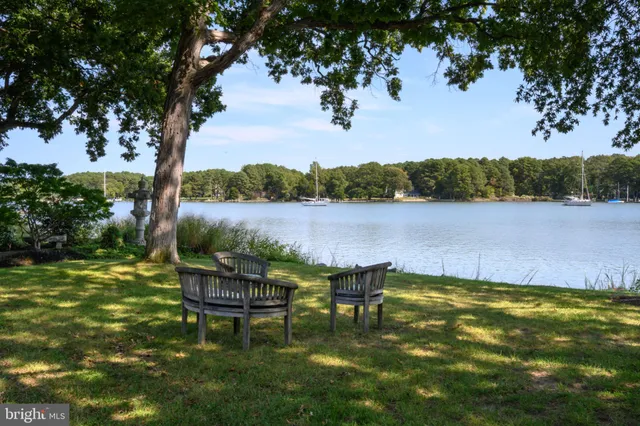 $1,900,000 | 24390 Oakwood Park Road, St. Michaels, MD 21663