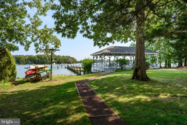 $1,900,000 | 24390 Oakwood Park Road, St. Michaels, MD 21663