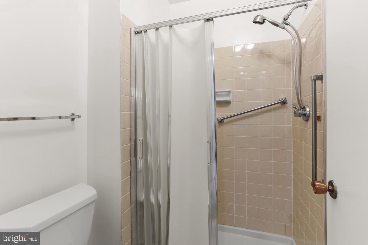 15400 Bassett Lane, Unit 461B Silver Spring, MD 20906 - Photo 14 of 37