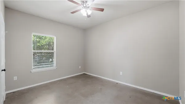 $1,374 | 107 Rosedale Avenue, New Braunfels, TX 78130