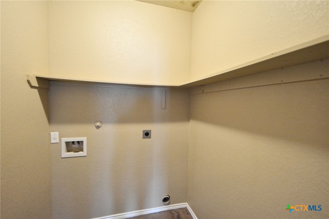 107 Rosedale Avenue New Braunfels, TX 78130 - Photo 18 of 21 a view of room