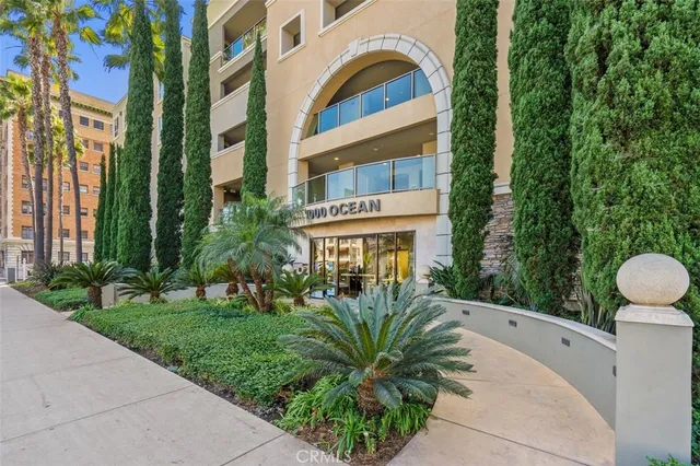 $1,900,000 | 1000 East Ocean Boulevard, Unit 416, Long Beach, CA 90802