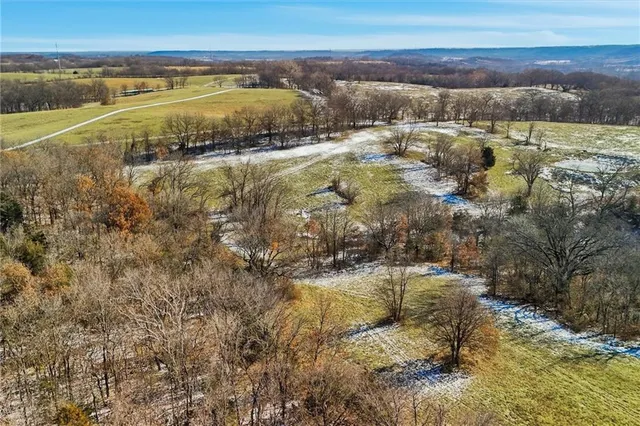 $895,000 | 36131 West 130th Street, Rayville, MO 64084