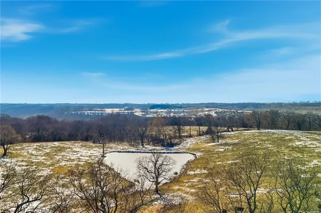 $895,000 | 36131 West 130th Street, Rayville, MO 64084