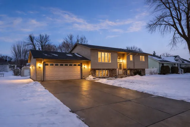 $264,999 | 3004 2nd Avenue Northwest, Willmar, MN 56201