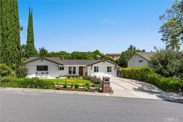 $1,249,000 | 2209 Loma Verde Drive, Fullerton, CA 92833