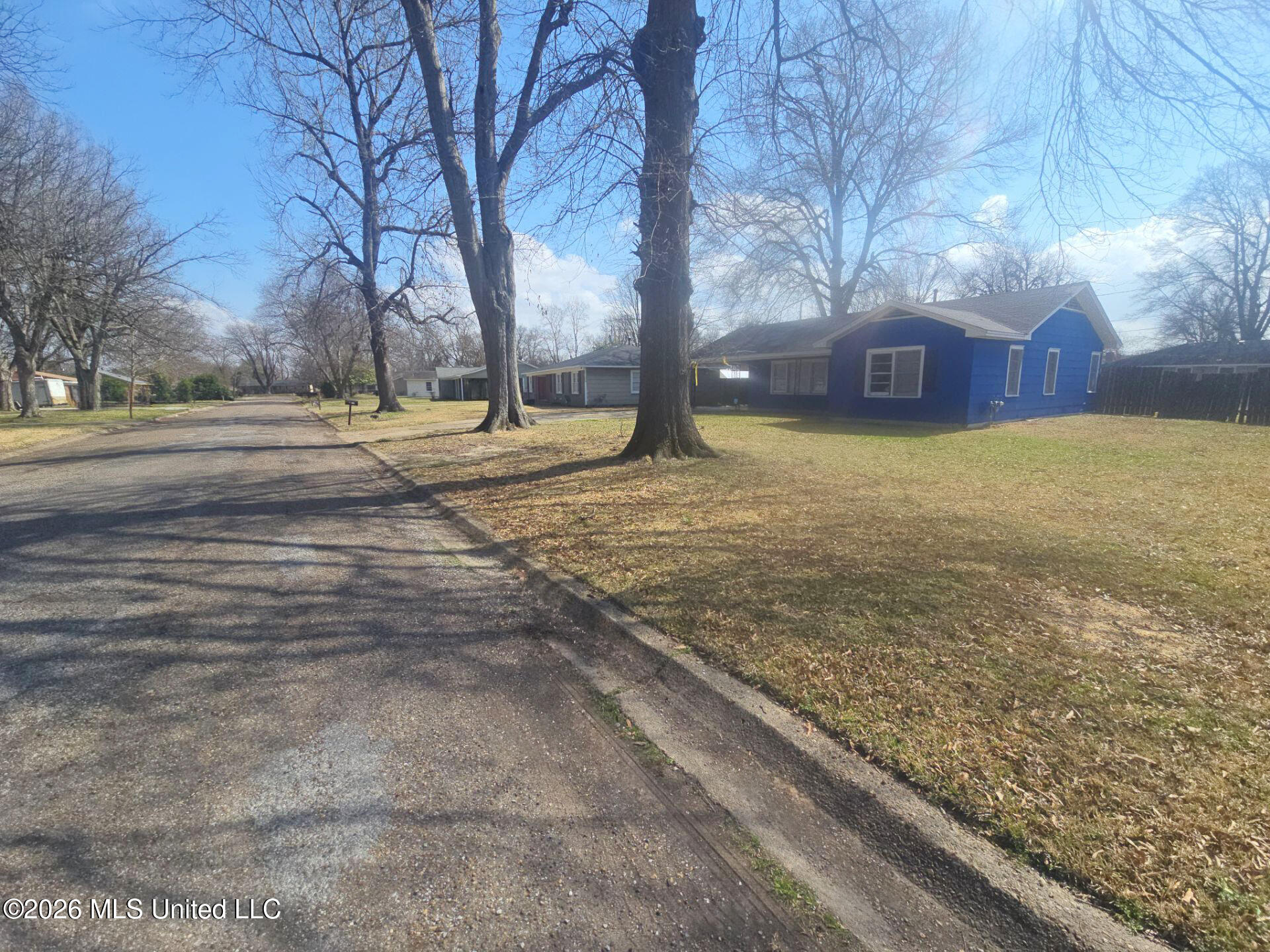 433 Reed Meadows Drive Greenville, MS 38701 - Photo 3 of 13 17