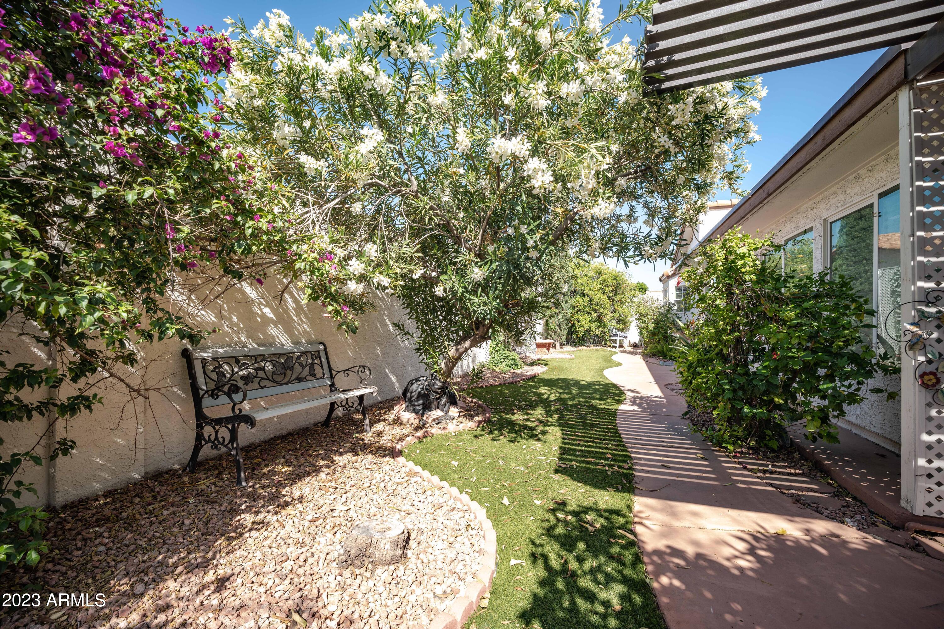 8748 West Wethersfield Road Peoria, AZ 85381 - Photo 60 of 61 DSC01845