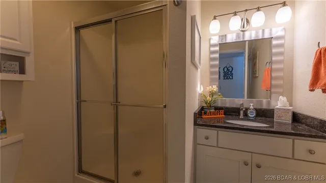 $319,000 | 40 Lighthouse Road, Unit 5201, Lake Ozark, MO 65049