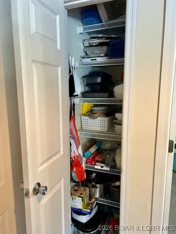 $319,000 | 40 Lighthouse Road, Unit 5201, Lake Ozark, MO 65049