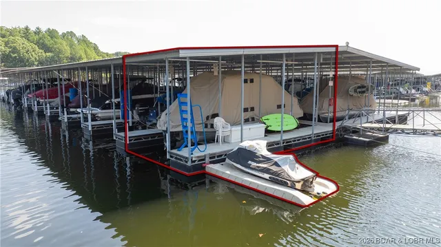 $319,000 | 40 Lighthouse Road, Unit 5201, Lake Ozark, MO 65049