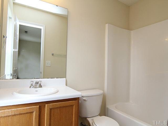 3131 Manhasset Lane Raleigh, NC 27604 - Photo 17 of 21 Second bedroom private bath.