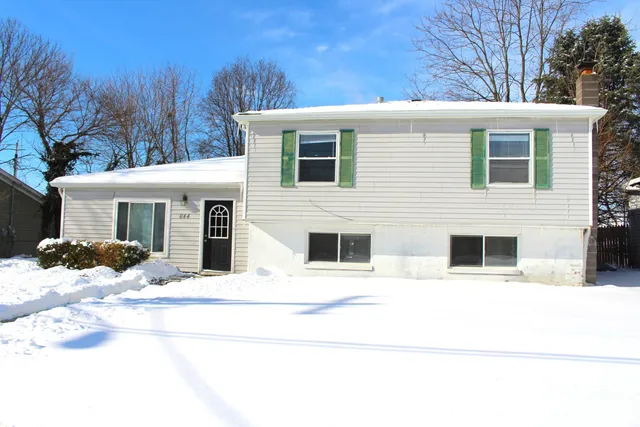 $220,000 | 644 Indianapolis Road, Mooresville, IN 46158