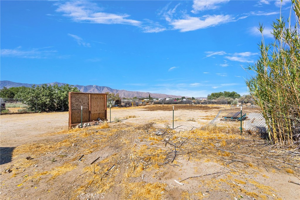 10650 Trade Post Road Lucerne Valley, CA 92356 - Photo 24 of 48