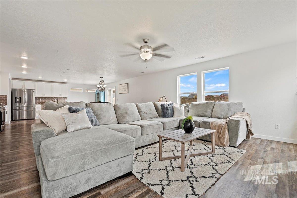 3074 North Greengate Way Star, ID 83669 - Photo 6 of 50