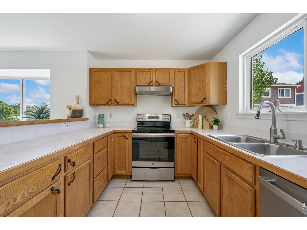 160 7th Street Frederick, CO 80530 - Photo 9 of 22 Kitchen
