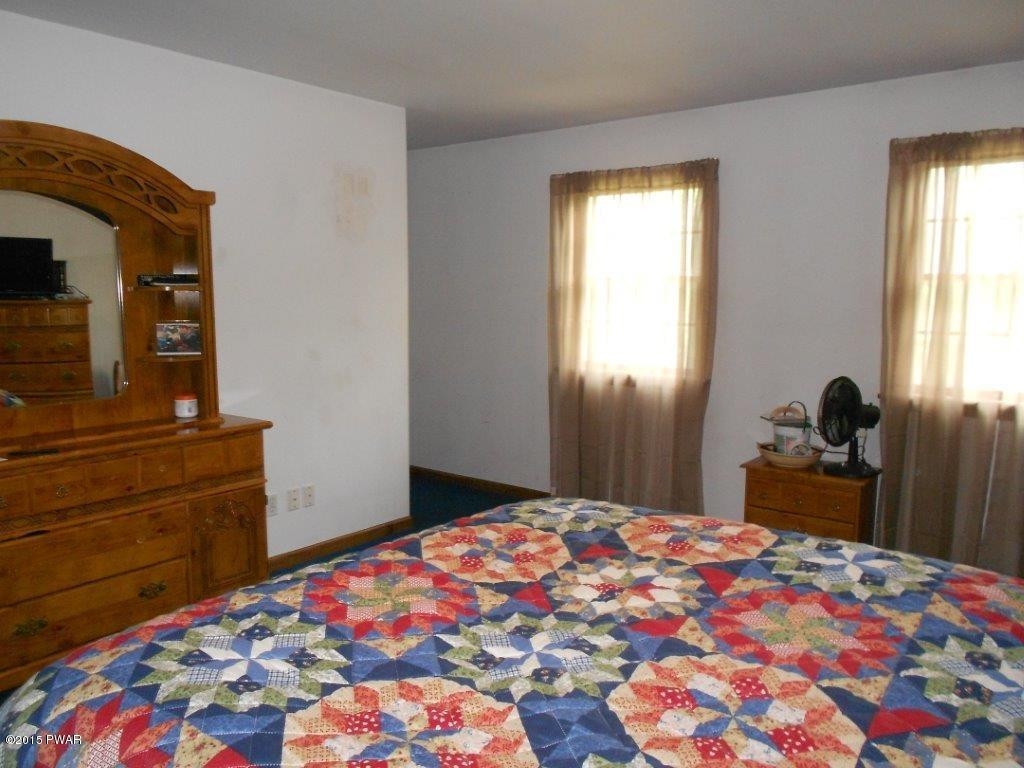 296 Sawmill Road Greentown, PA 18426 - Photo 38 of 69