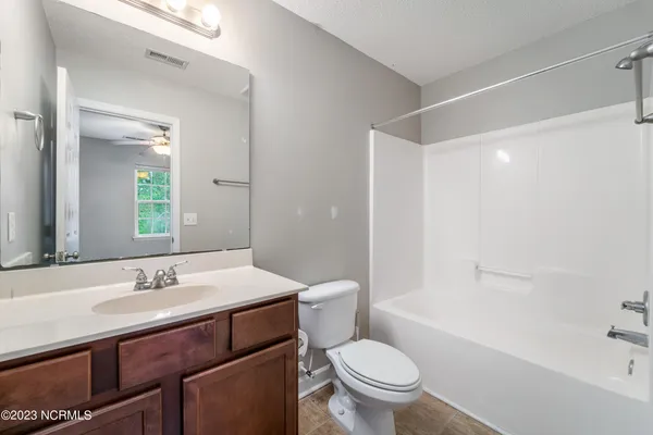 $1,295 | 300 Burley Drive, Unit 10, Hubert, NC 28539