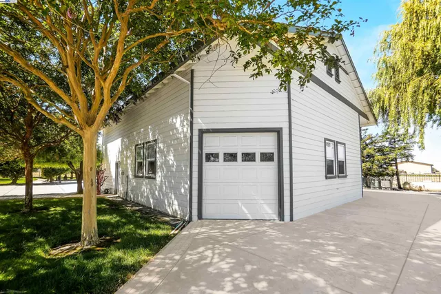 $2,499,000 | 2380 Tule Lane, Knightsen, CA 94561