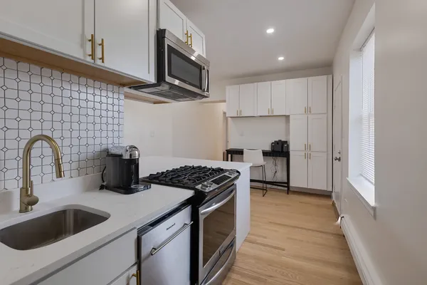 $134,900 | 543 East 60th Street, Unit 4, Chicago, IL 60637