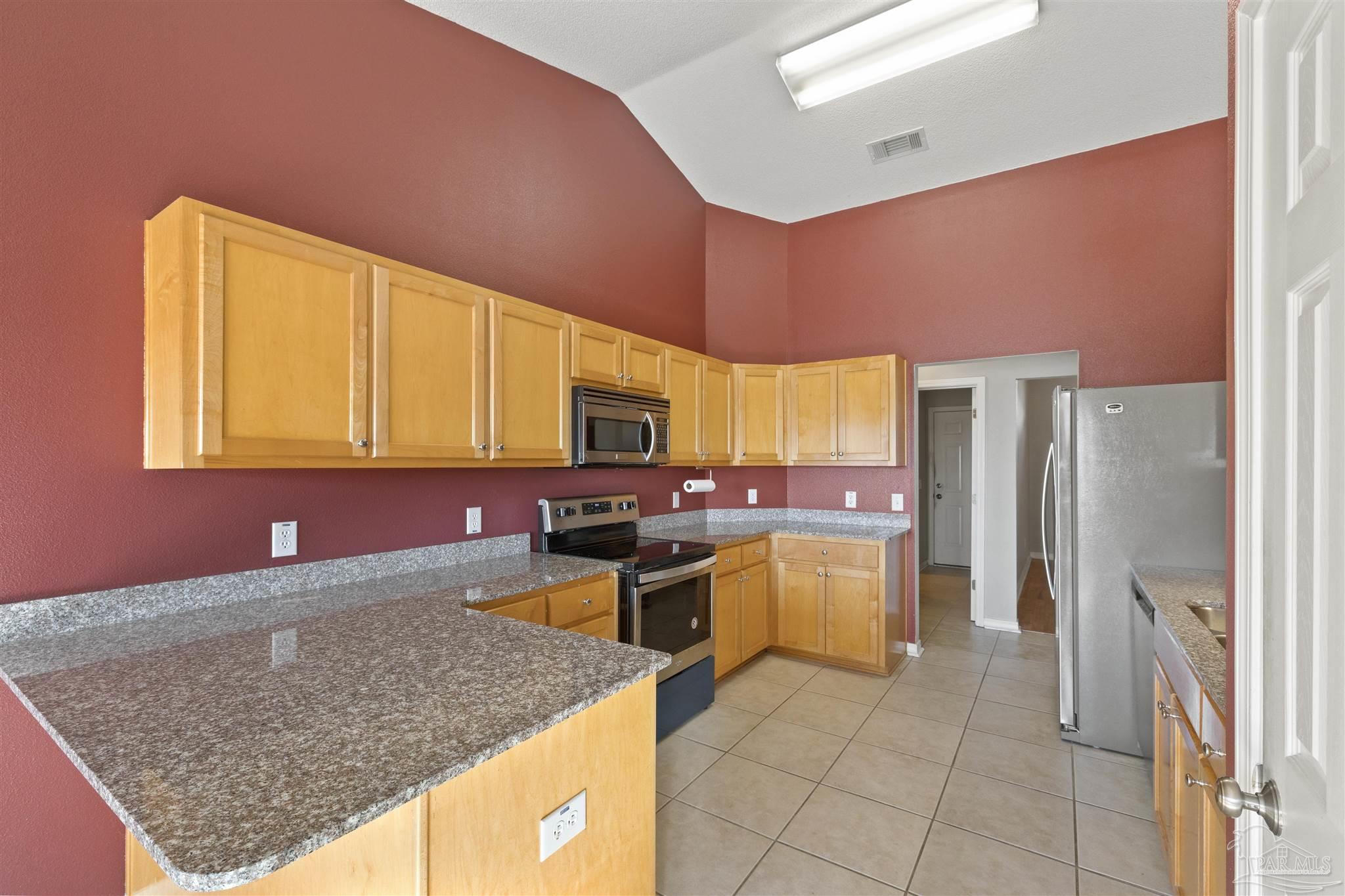 2401 Devine Farm Road Cantonment, FL 32533 - Photo 4 of 36 Gallery Image 4