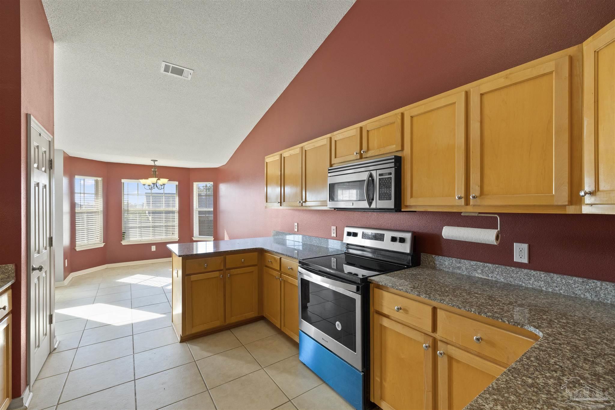 2401 Devine Farm Road Cantonment, FL 32533 - Photo 5 of 36 Gallery Image 5