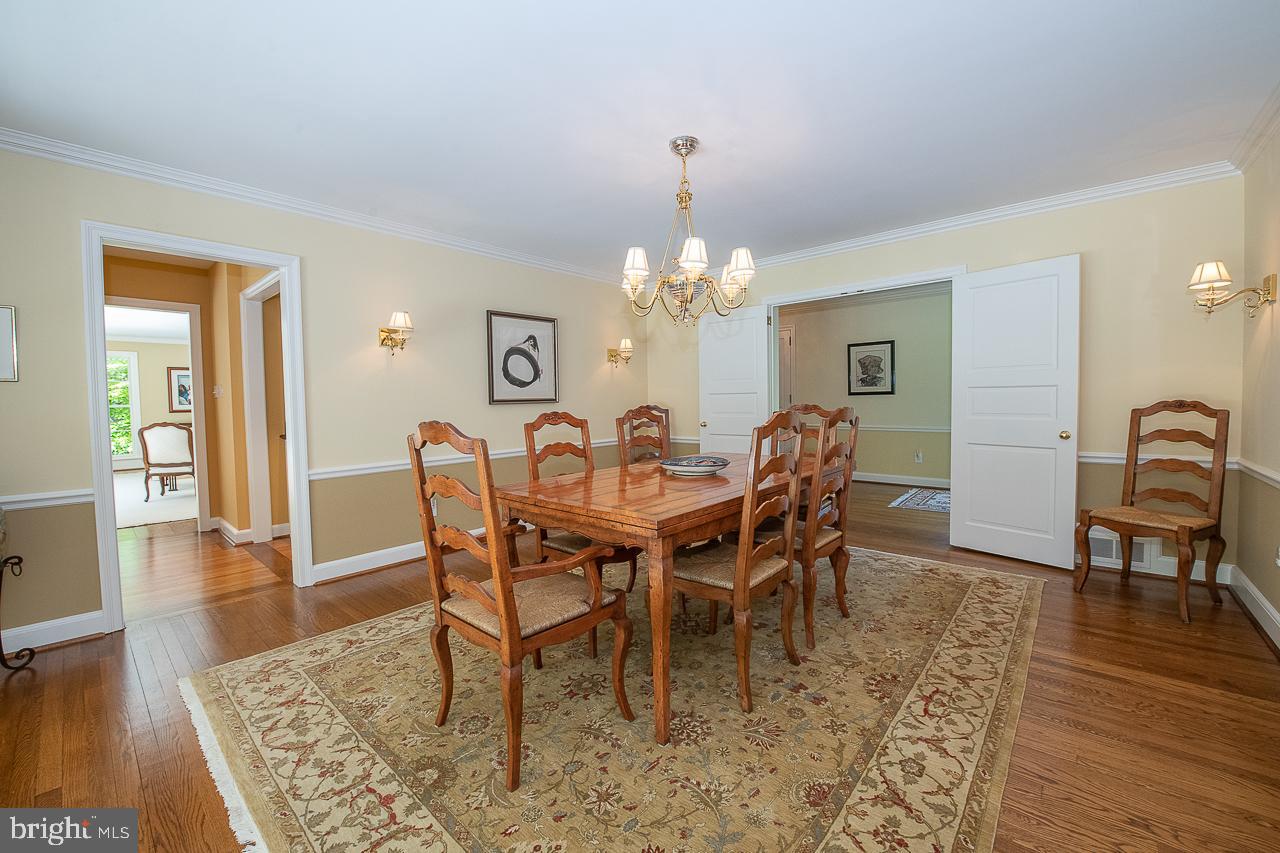 237 Atlee Road Wayne, PA 19087 - Photo 13 of 44 Dining room with chandelier and sconces
