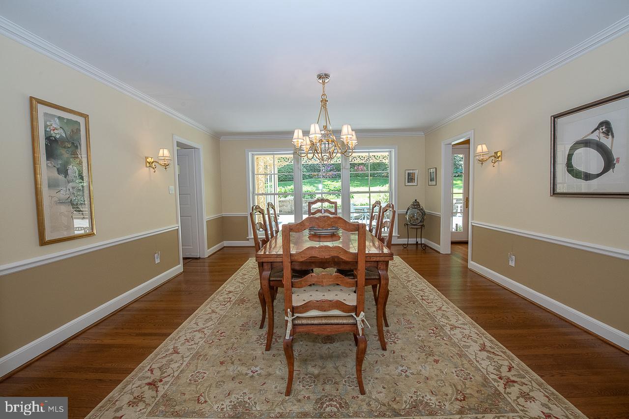 237 Atlee Road Wayne, PA 19087 - Photo 14 of 44 Dining room with view of Patio and Gardens