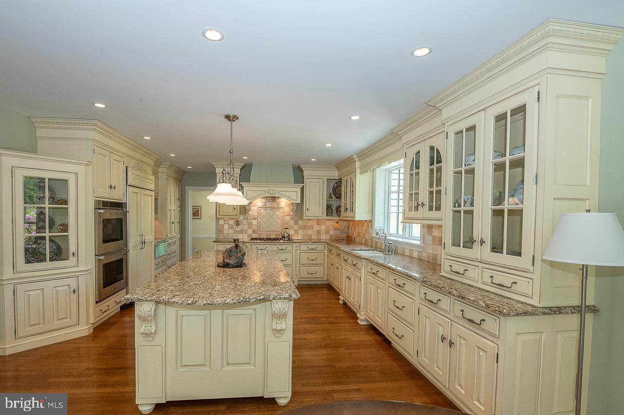237 Atlee Road Wayne, PA 19087 - Photo 19 of 44 Kitchen - glass front cabinetry