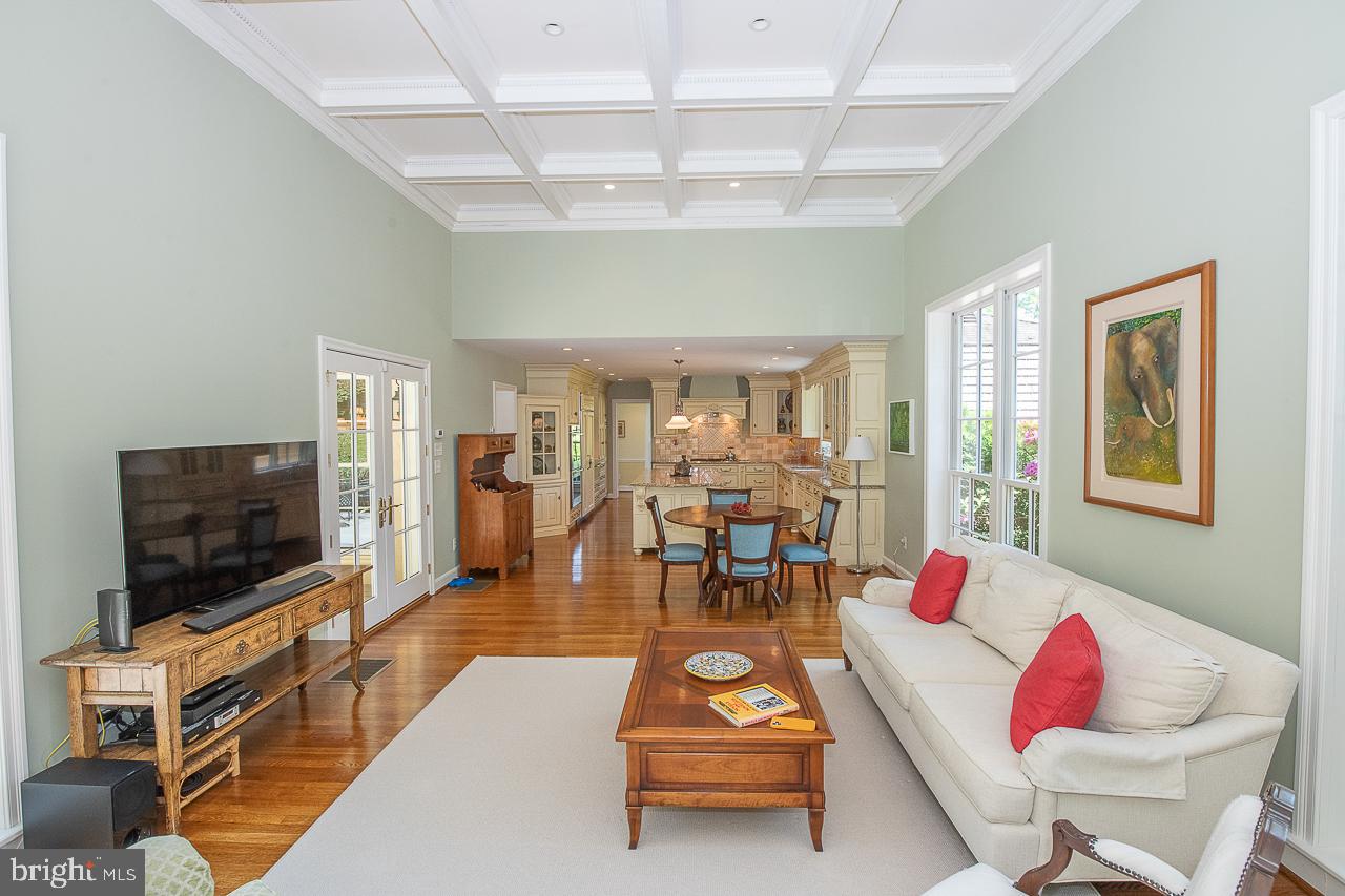 237 Atlee Road Wayne, PA 19087 - Photo 22 of 44 Family room into Kitchen