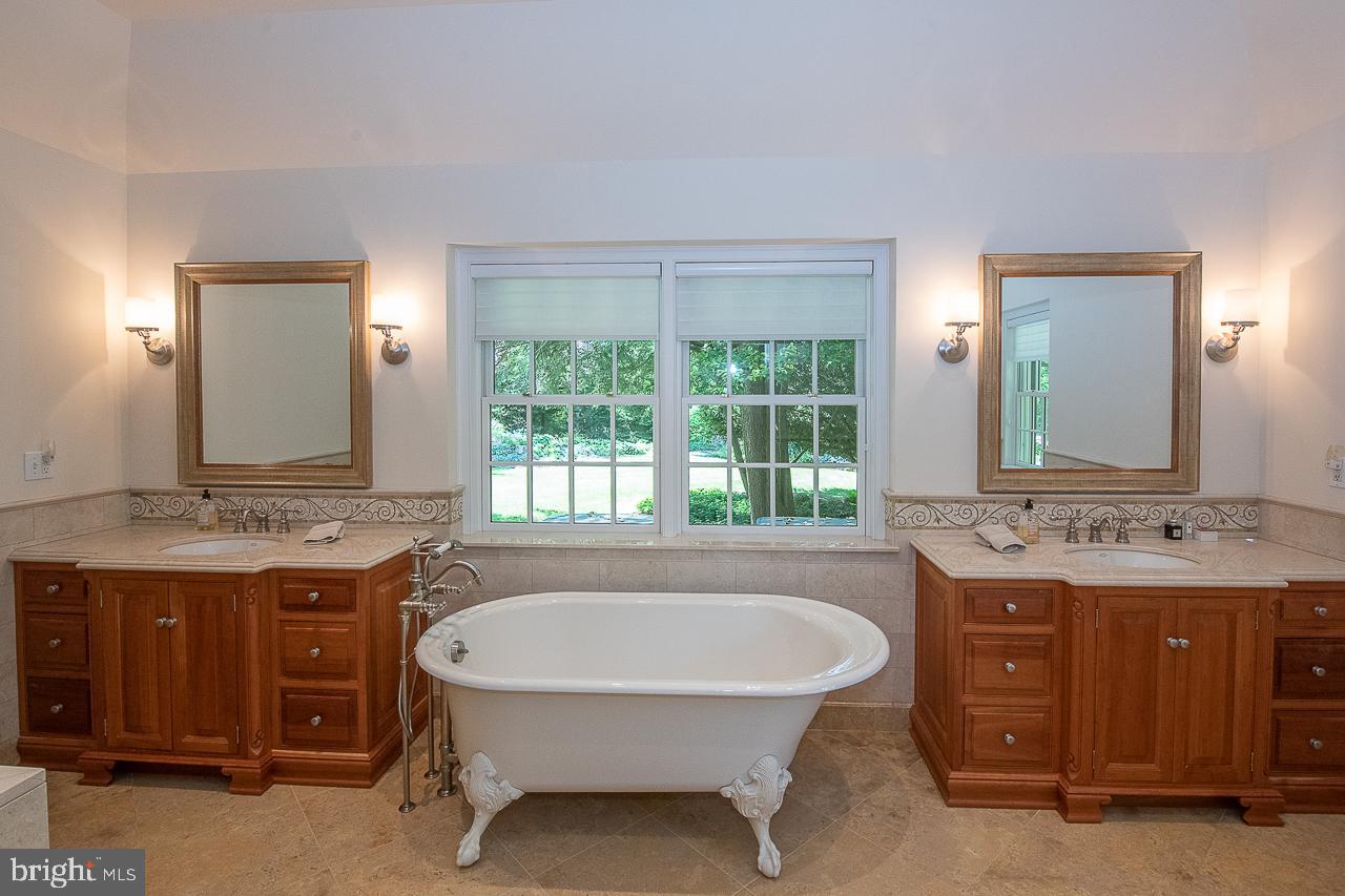 237 Atlee Road Wayne, PA 19087 - Photo 30 of 44 Custom vanities and soaking tub