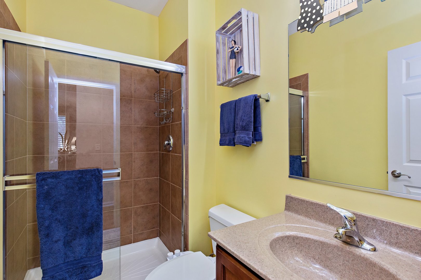 5617 Red Oak Drive Hoffman Estates, IL 60192 - Photo 16 of 30 a bathroom with a sink toilet and shower