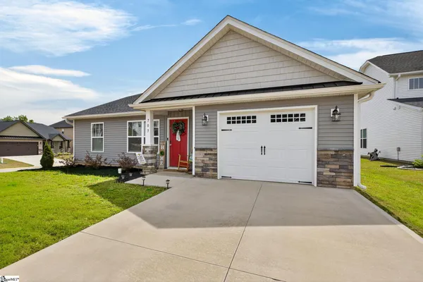 $270,000 | 703 Burbrook Lane, Boiling Springs, SC 29316