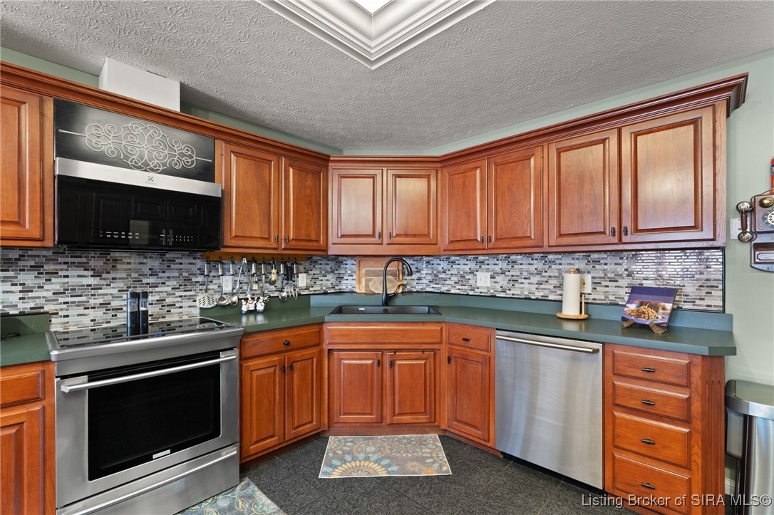 5914 West Luther Road Floyds Knobs, IN 47119 - Photo 26 of 97